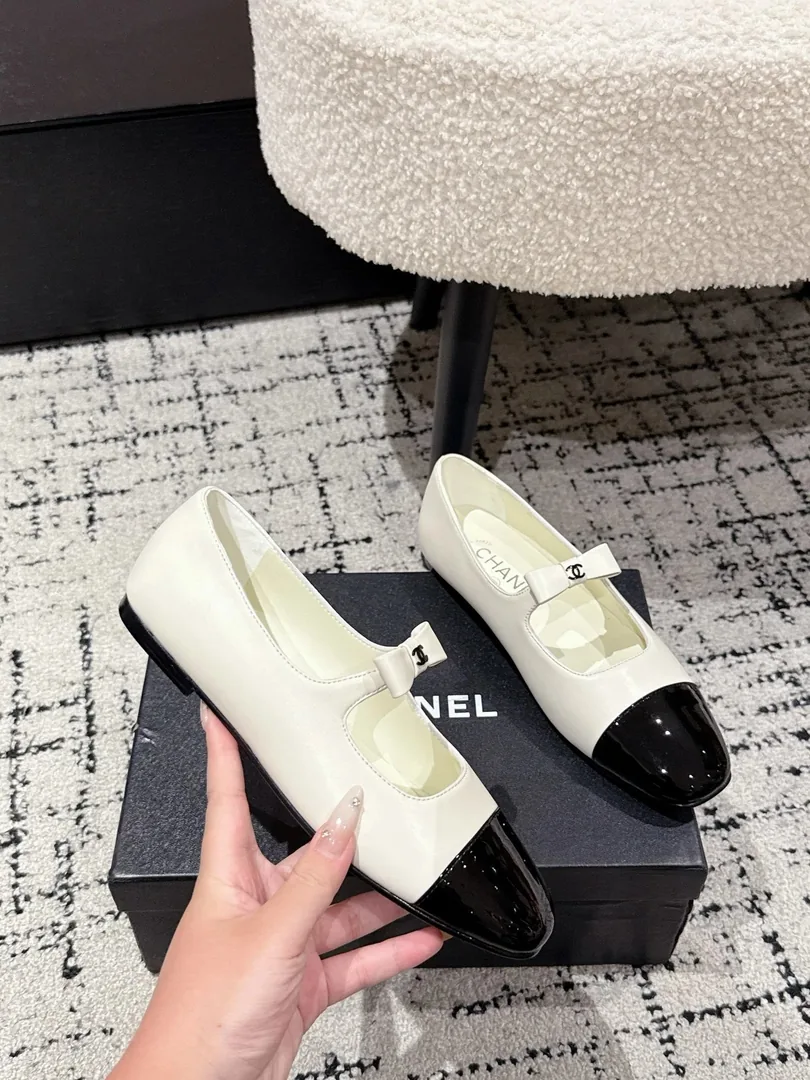 Chanel Mary Jane Flats Pink White — Photo 13