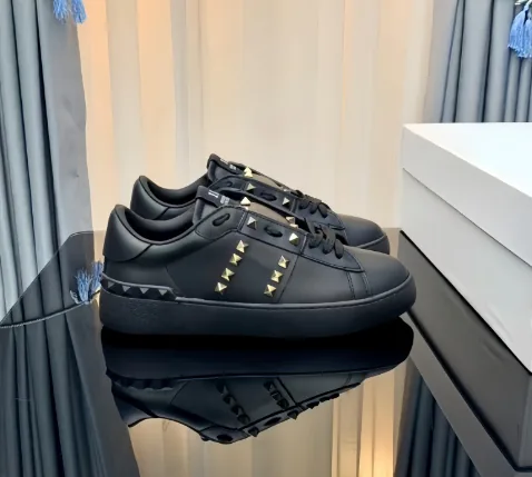 Valentino Rockstud Untitled White Skate Shoes — Photo 4