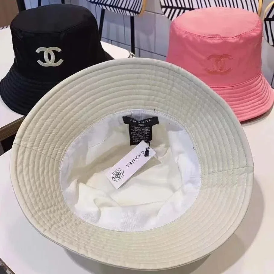 Embroidered Bucket Hat — QC