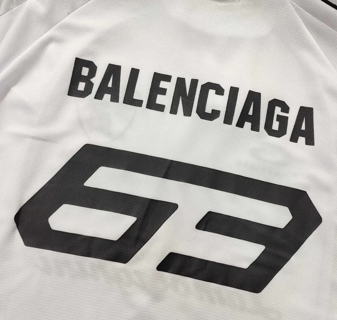 Detail Tee — Photo 12