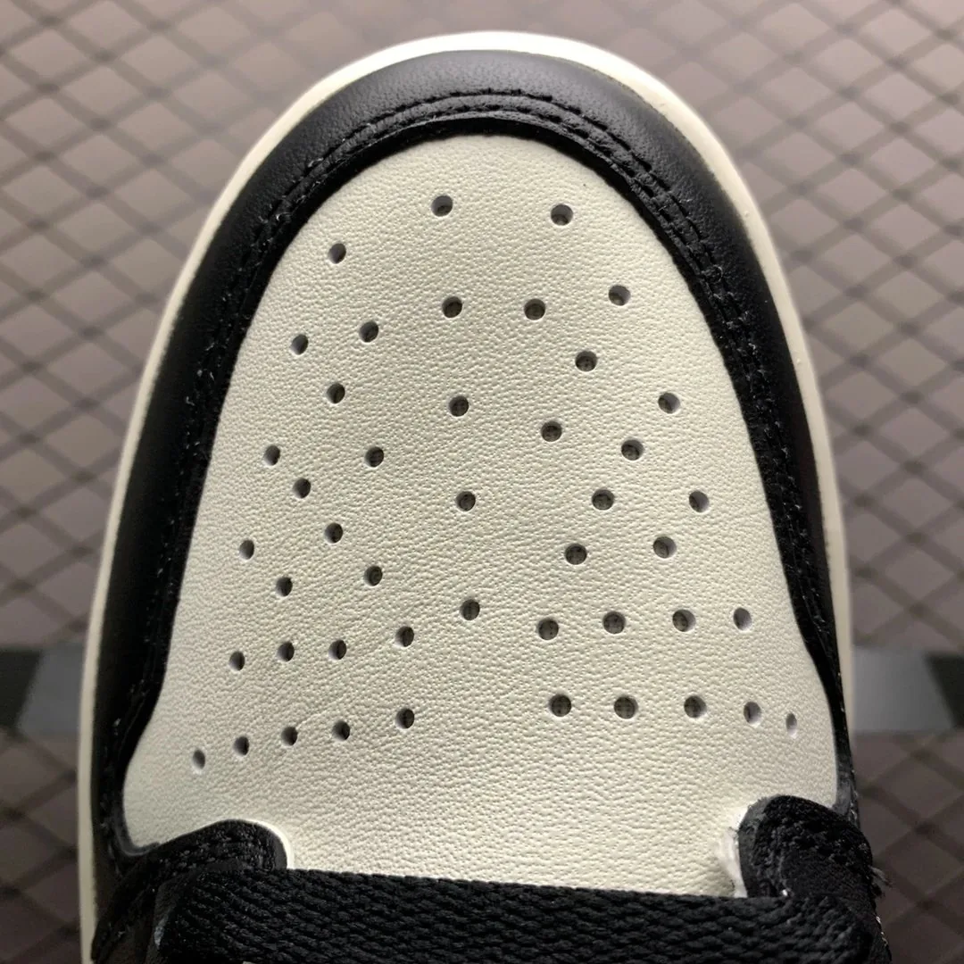 Air Jordan 1 Dark Mocha — Photo 7