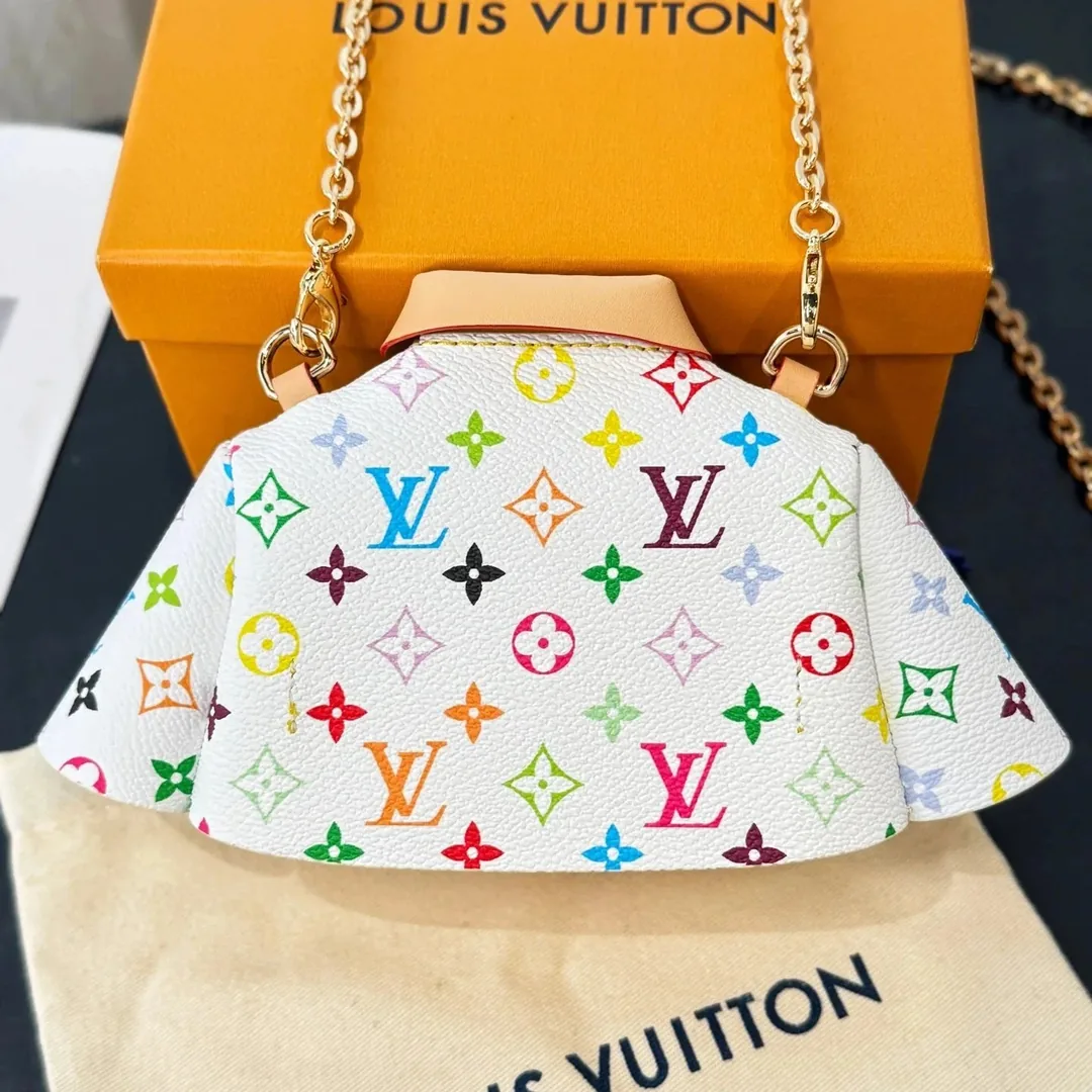 Mini Crossbody Earphone Pouch — photo 3
