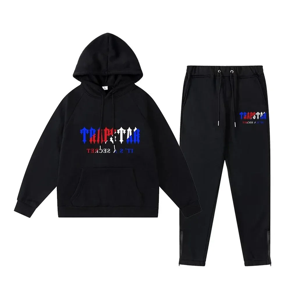 Hoodie And Sweatpants Set — Photo 13