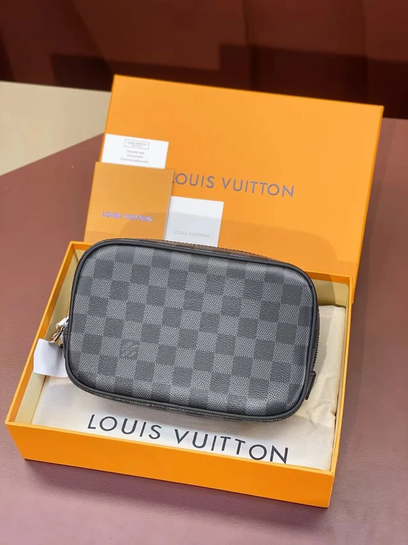 Louis Vuitton Classic Handbag