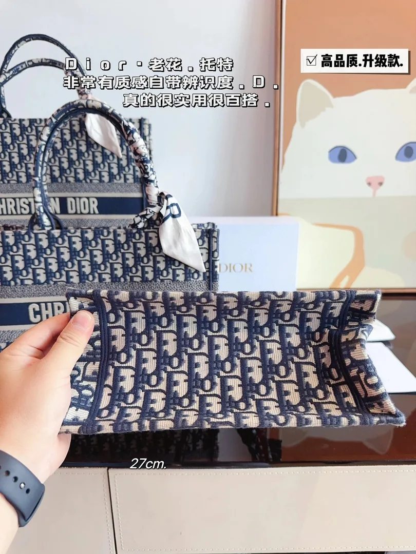 Dior Leather Tote Bag — photo 9