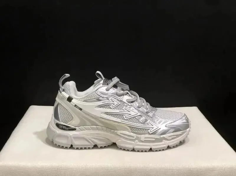 Balenciaga Runner Be Right Back Runners — Photo 13