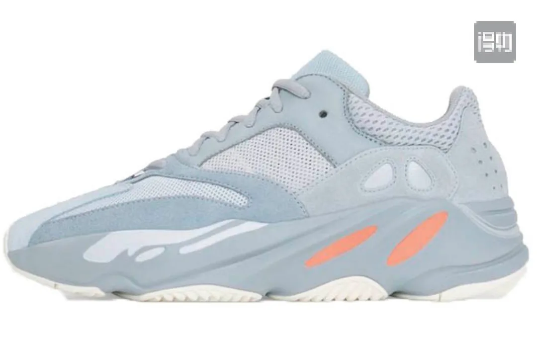 Yeezy 700 V1 V2 V3 Black Sneakers — Photo 3