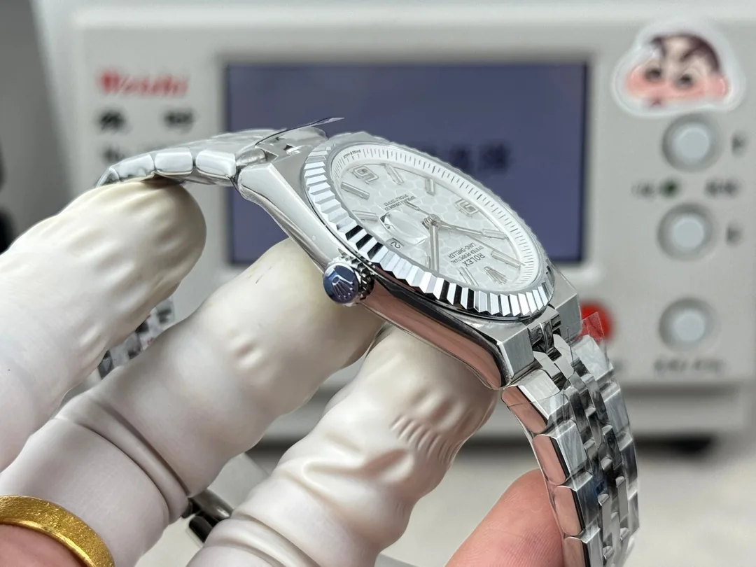 Rolex Land-Dweller Watch — photo 9