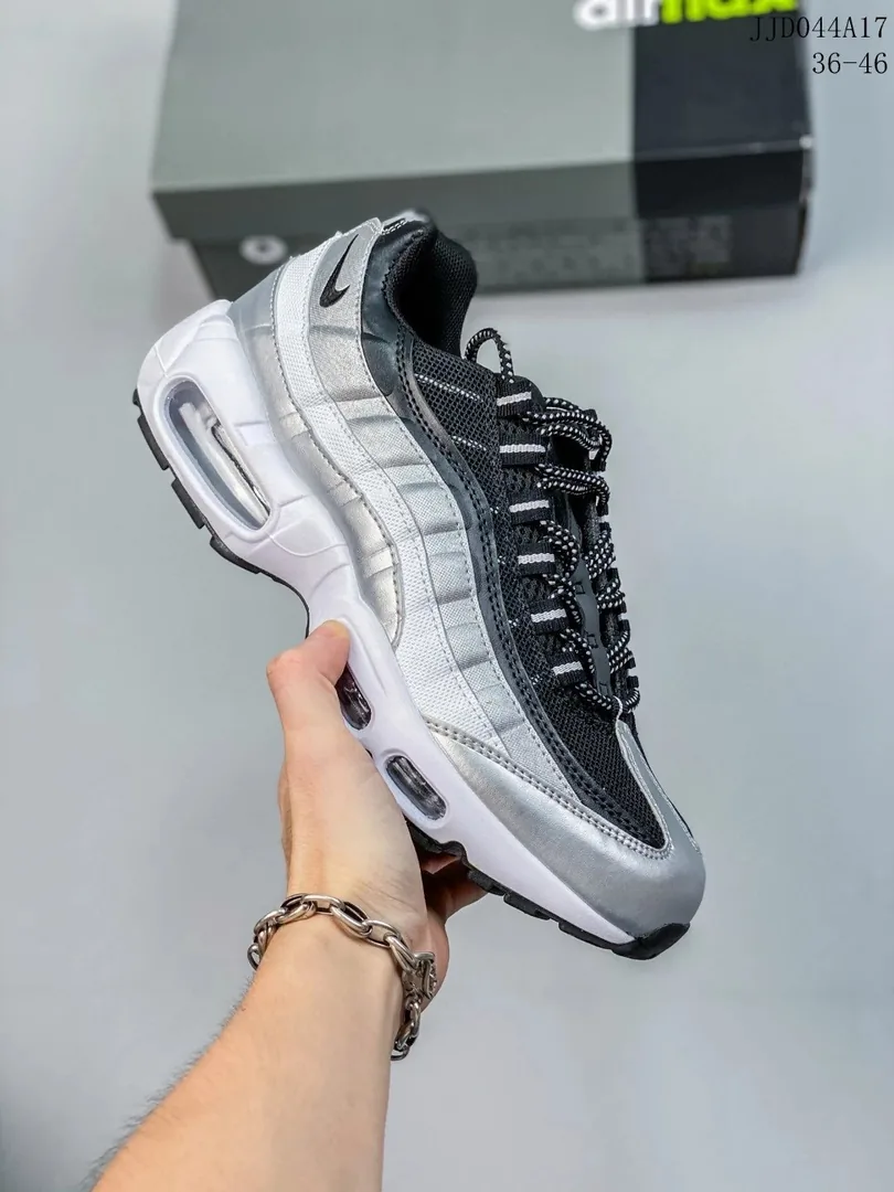 Nike Air Max 95 — photo 3