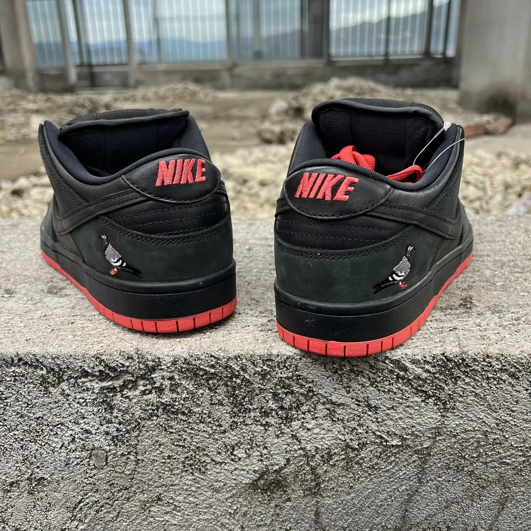 Nike SB Dunk Pigeon Sneakers — Photo 11