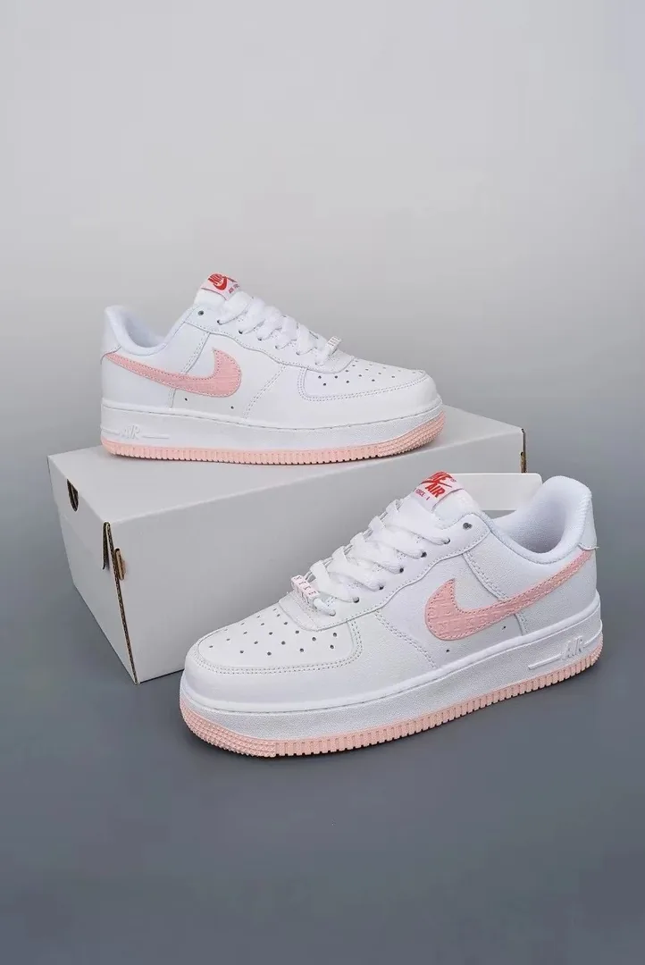 Nike Air Force 1 Valentine's Day — QC