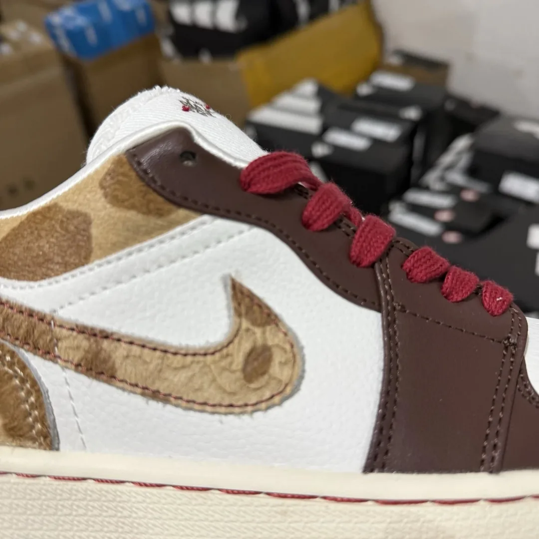 Air Jordan 1 CNY Brown — Photo 5
