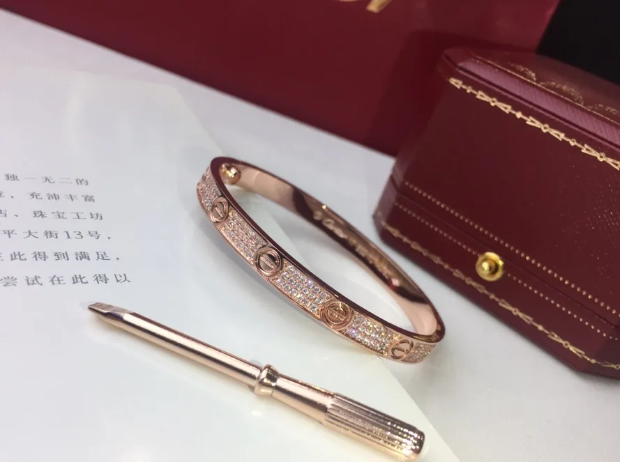 Bracelet — QC