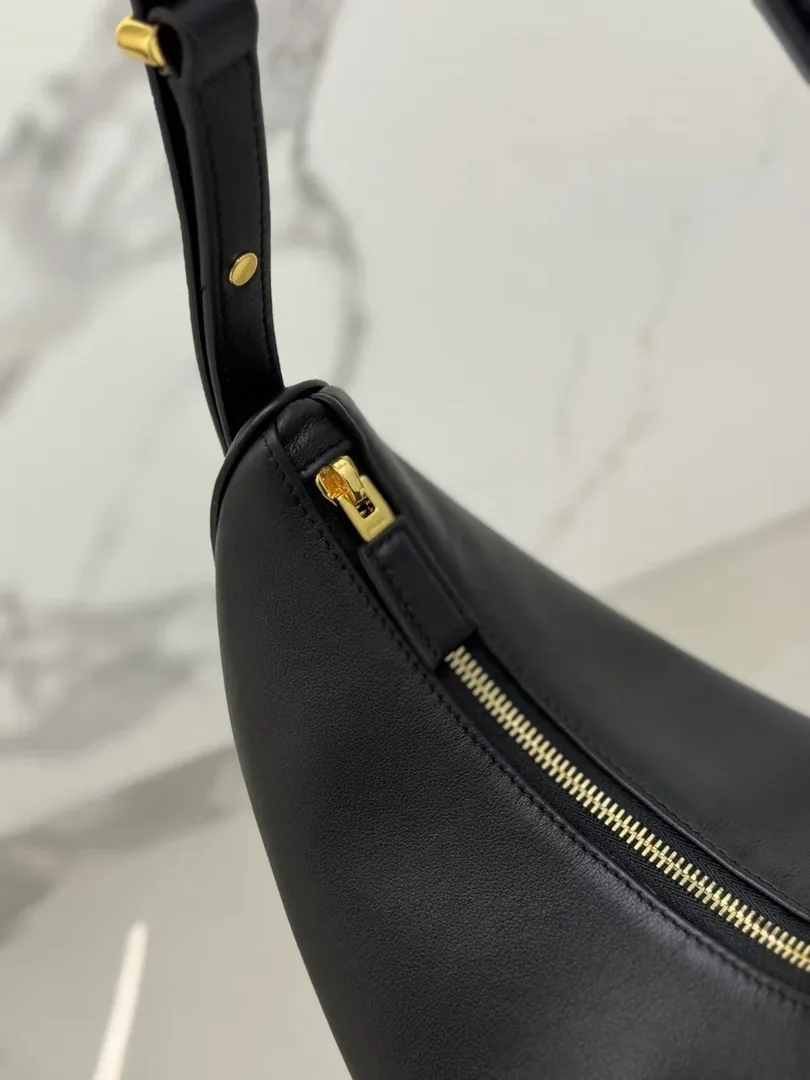 Leather Shoulder Bag — Photo 6