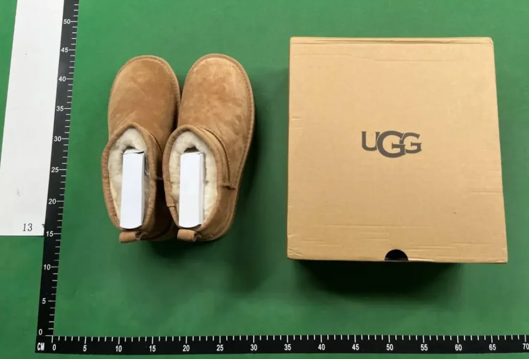 UGG Classic Ultra Mini Yellow Black Shearling Snow Boots — Photo 15