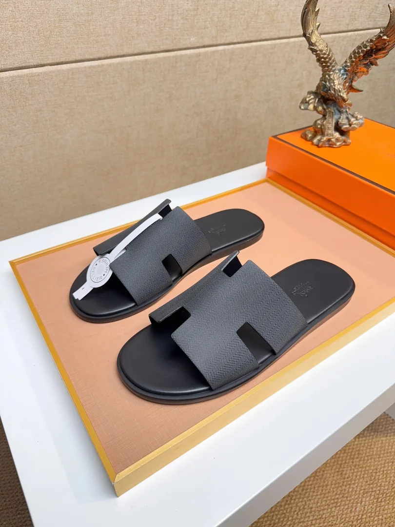 Hermes Classic Slides