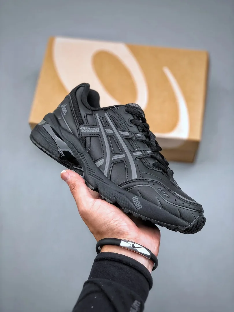 Asics Tiger Gel-1090 Retro Sneakers — Photo 3