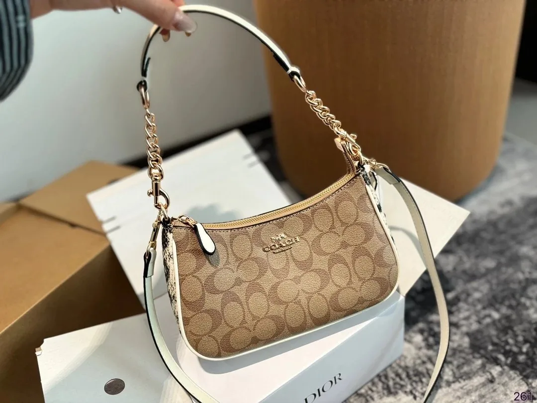 Coach Teri Shoulder Bag — QC