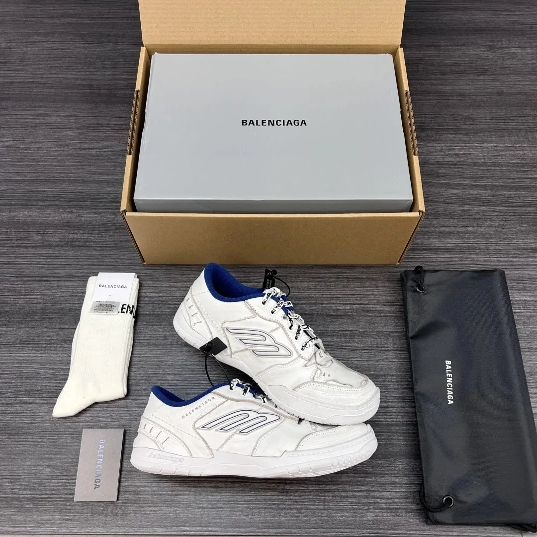 Balenciaga Hamptons Distressed Leather Lace Up Shoes
