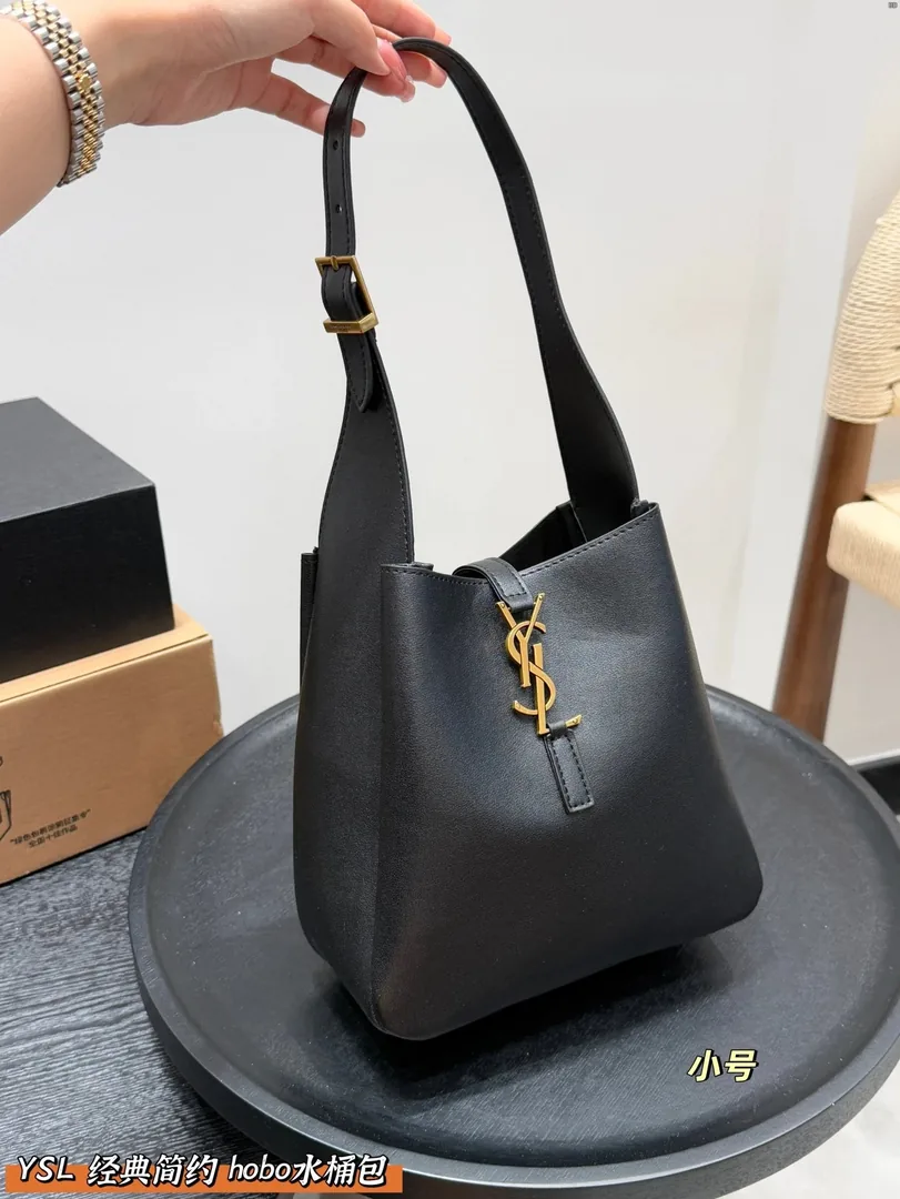 Saint Laurent Hobo Bucket Bag — photo 3