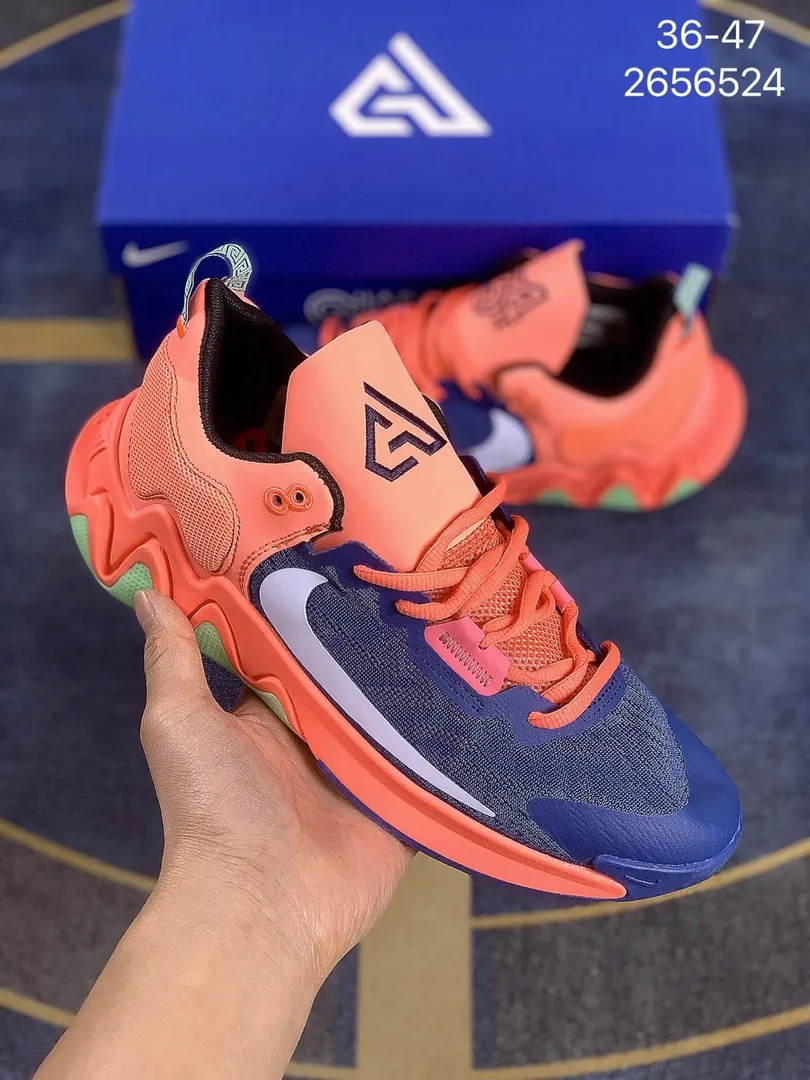 Nike Giannis Immortality Basketball Shoes — photo 9