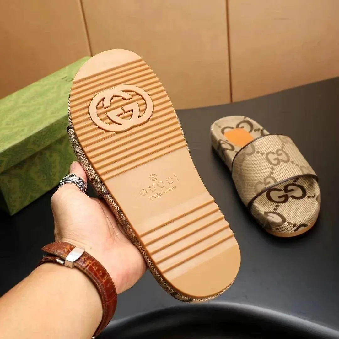 Maxi Canvas Slides — QC
