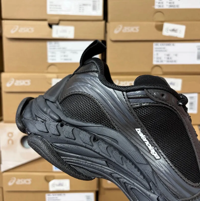 Balenciaga Triple S 2.0 — Photo 5