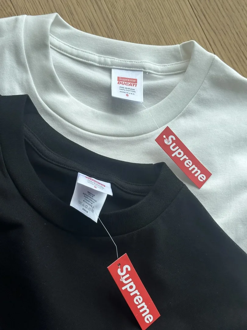 Logo Print Short-Sleeve Tee — Photo 10