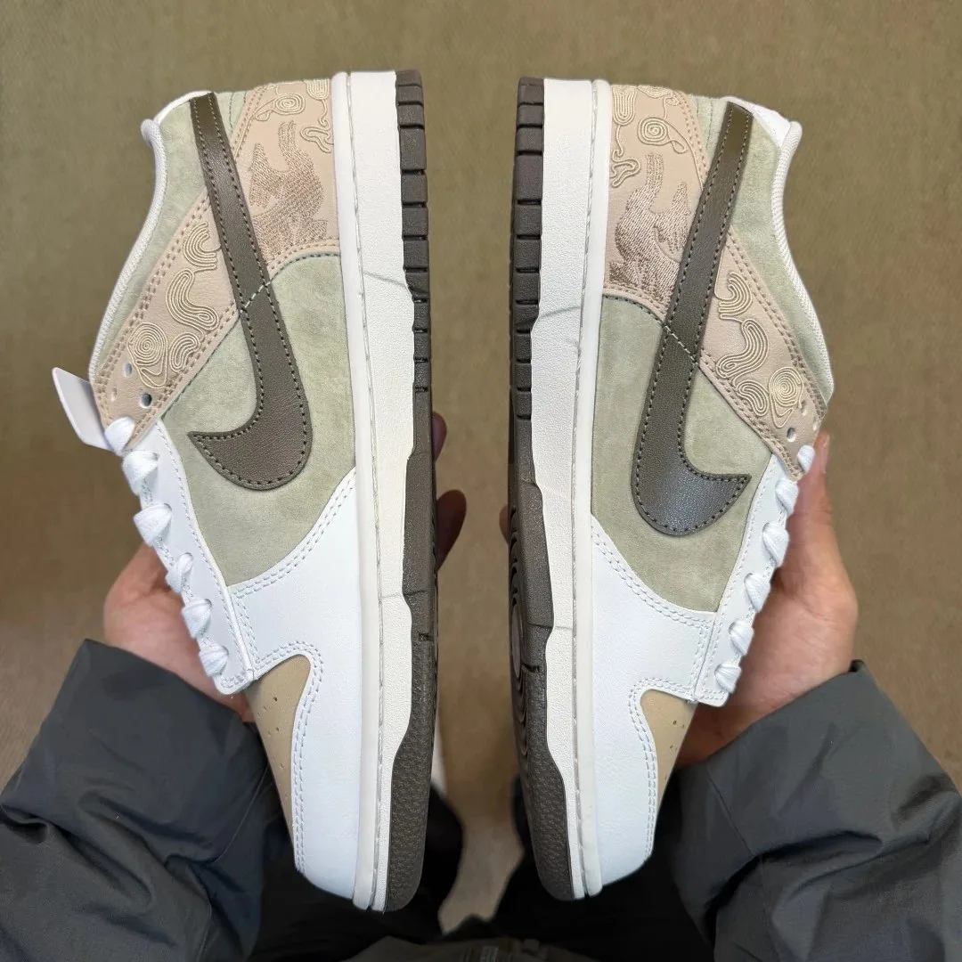Nike Dunk Low Pegasus CNY Year Of The Horse Beige — photo 3