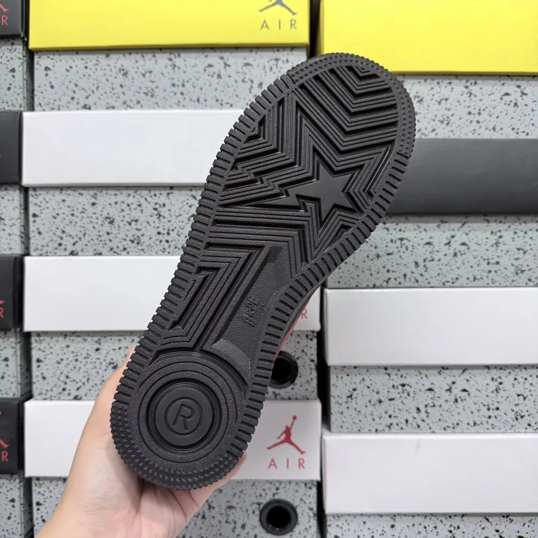 Bape Sta Shark Face Low-Top Sneakers — photo 7