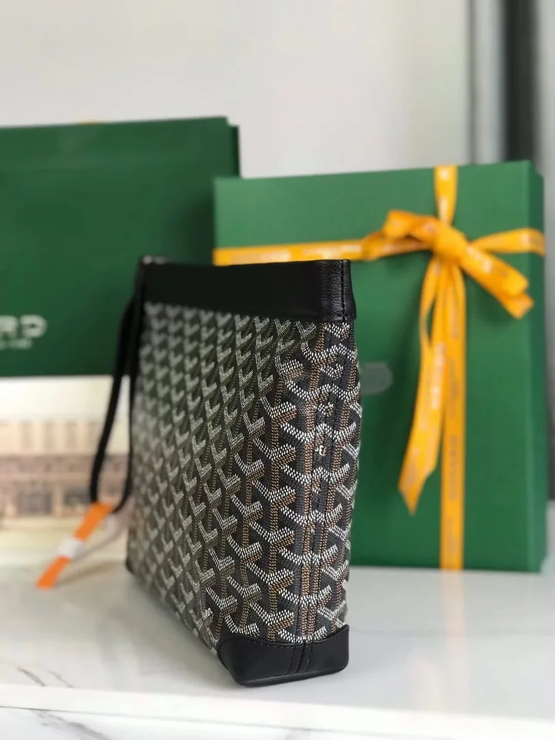 Goyard Conti Pouch — QC