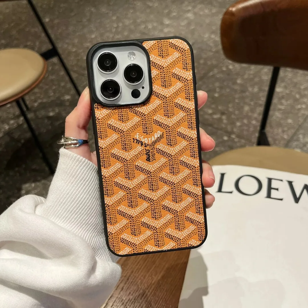 Street Style Phone Case — Photo 9