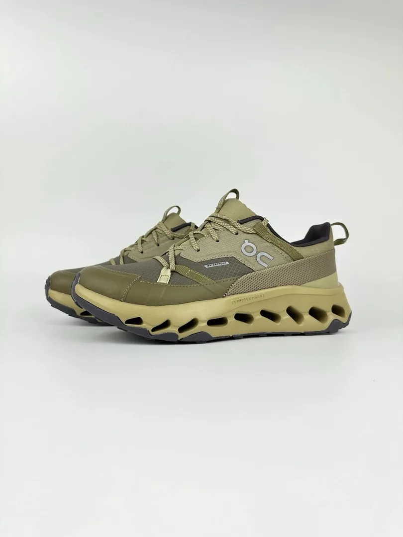 On Cloudhorizon Running Shoes — photo 8