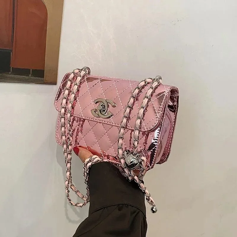 Quilted Chain Shoulder Bag — Photo 2