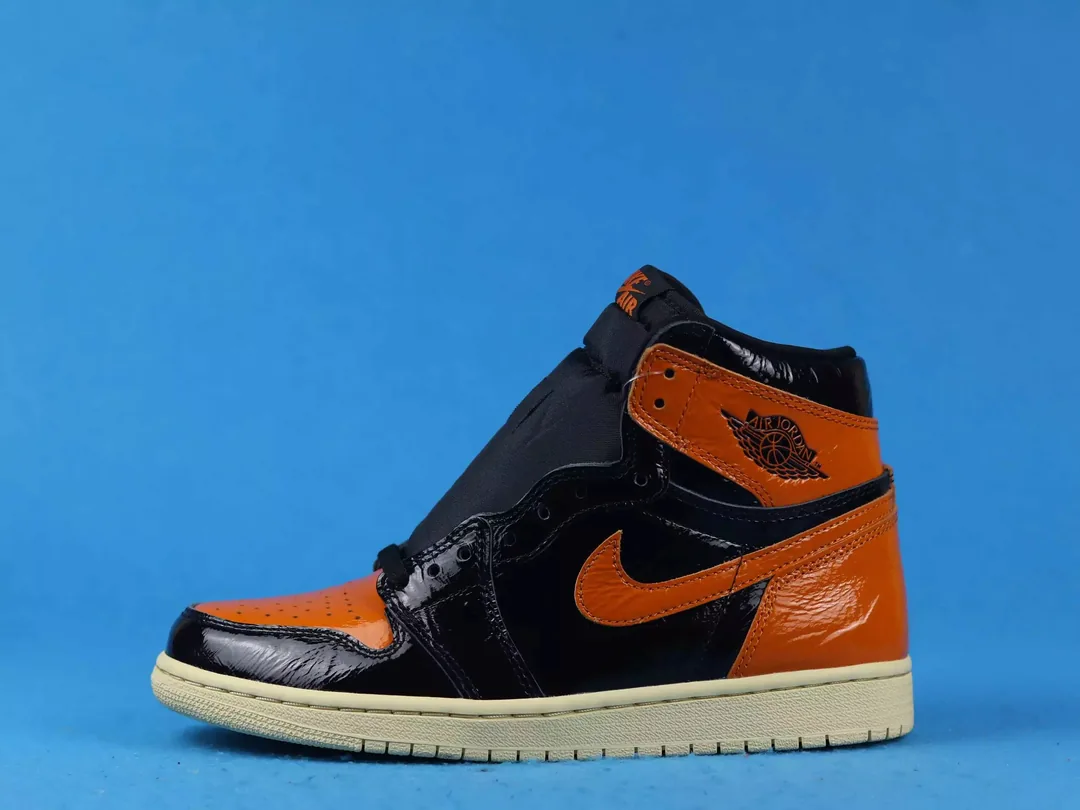 Jordan 1 Blue Court Trainers — Photo 13