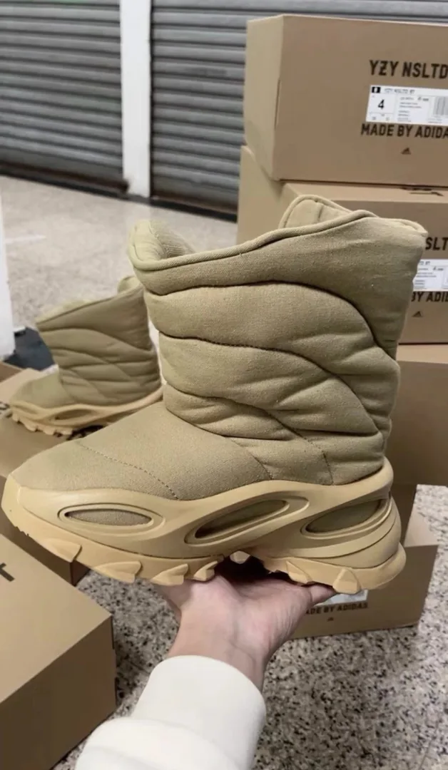Adidas Yeezy NSLTD Khaki Boots — Photo 5