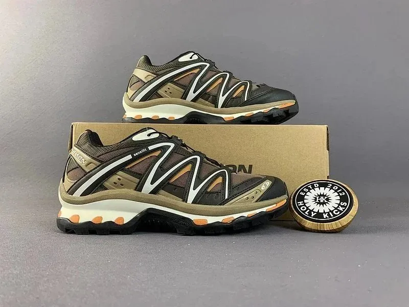 Salomon XT-6 Brown Lace-Up Trainers — Photo 2