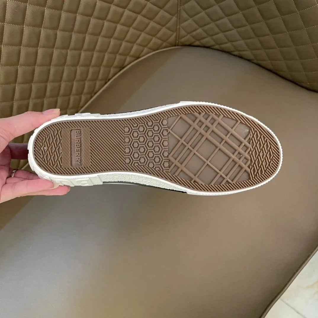 Burberry Grey Vintage Check Sneakers — QC