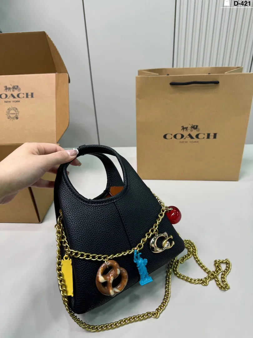 Celine Lana Basket Bag — Photo 14
