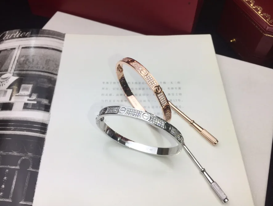Bracelet — QC