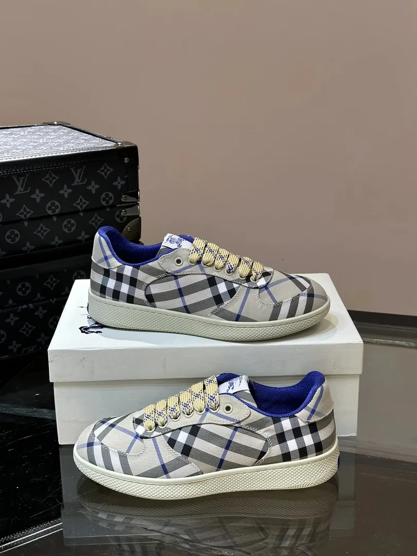 Burberry Leather Sneakers — Photo 2
