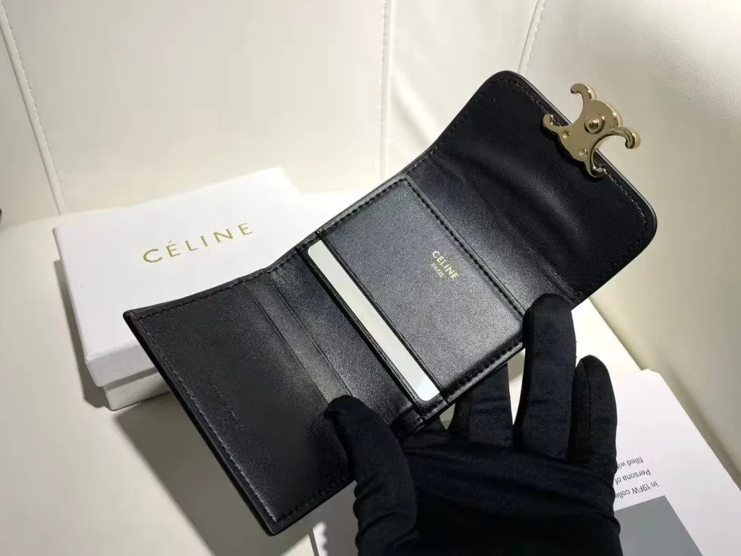 Celine Lambskin Wallet — Photo 10