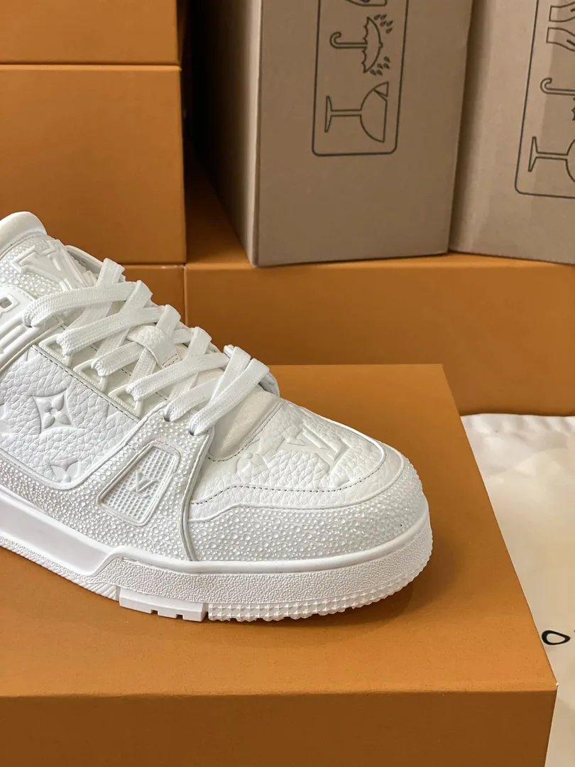 Louis Vuitton LV Trainer Dior Crystal Sneakers — photo 7