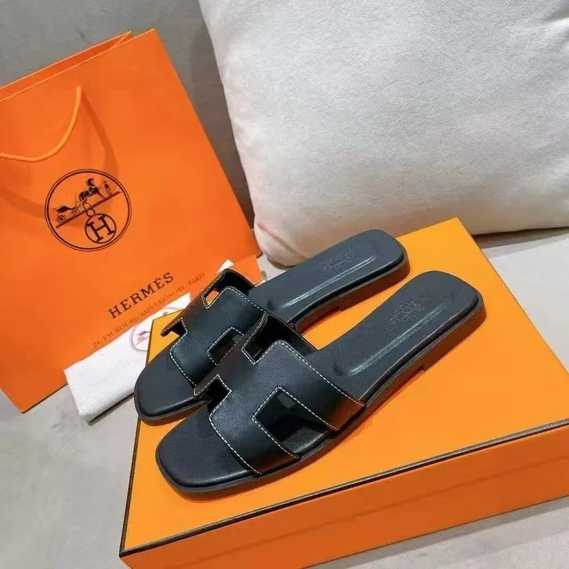 Hermes Slides — Photo 2