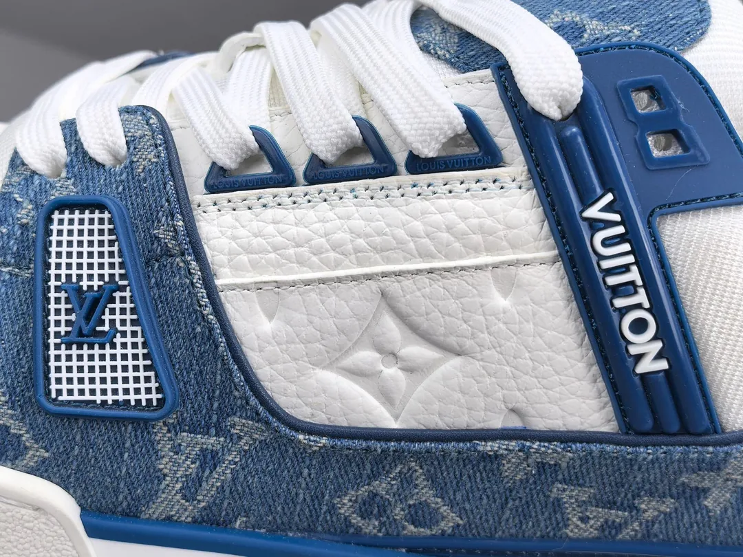 Louis Vuitton LV Trainer Blue White Trainers — Photo 6