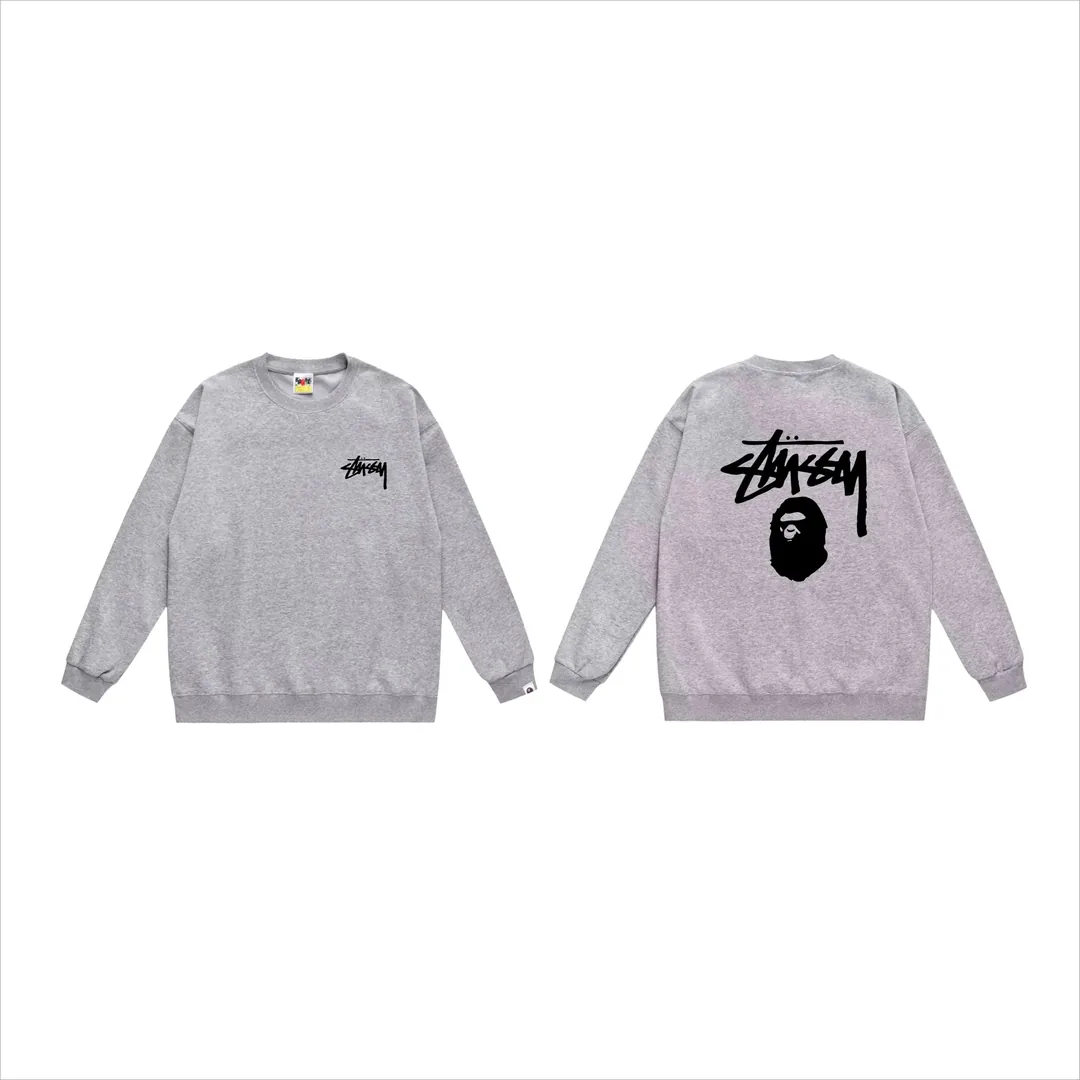 Crewneck Sweatshirt — Photo 11