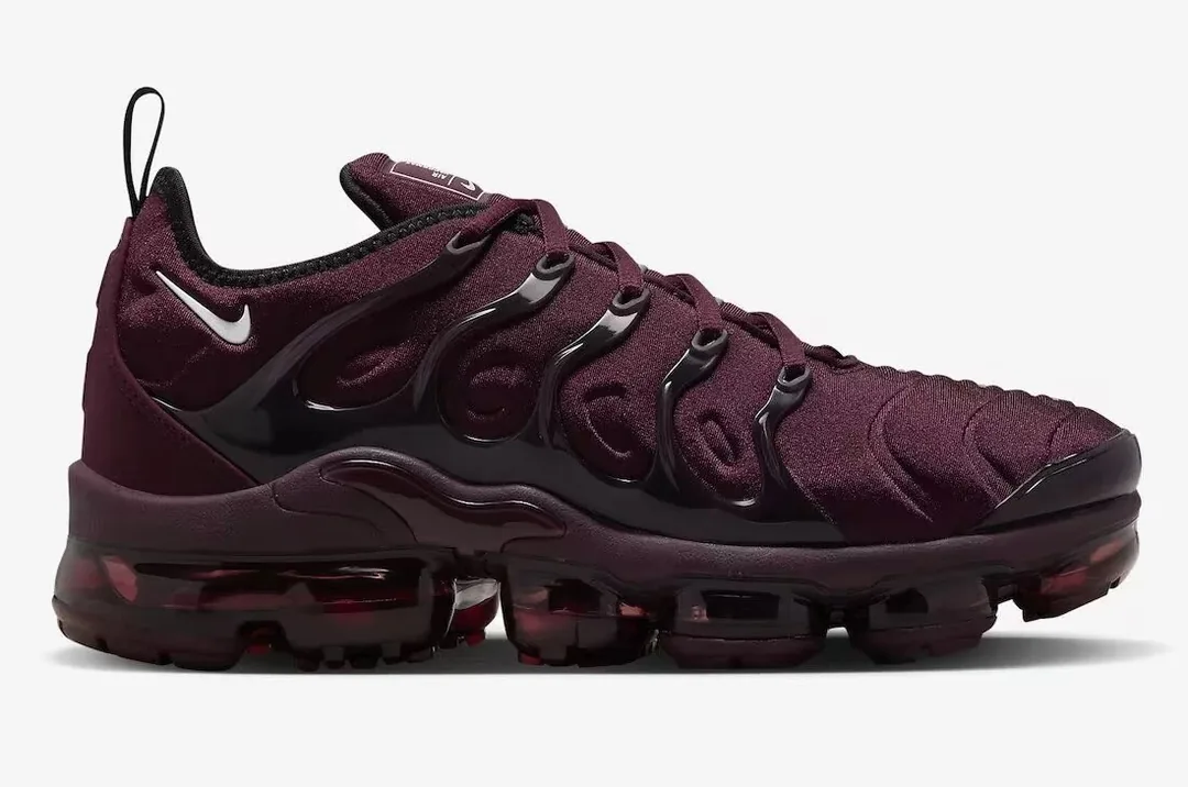 Nike Air VaporMax Plus — photo 12