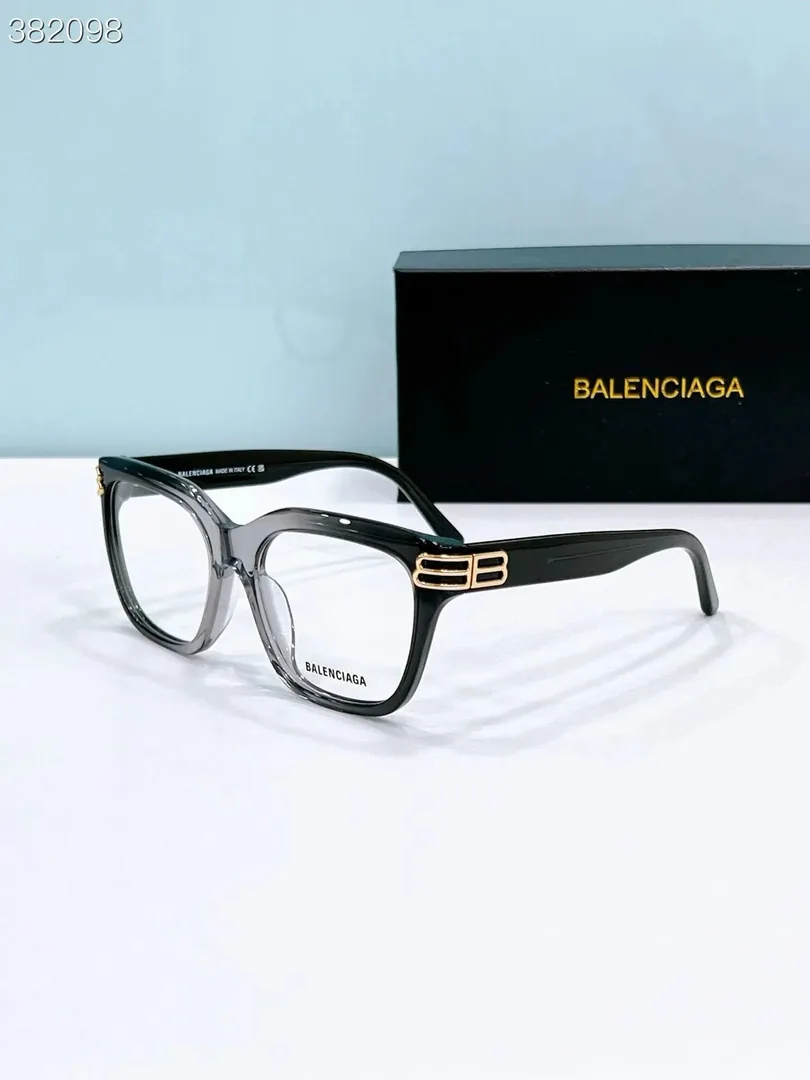 Balenciaga BB Logo Oversized Sunglasses — QC