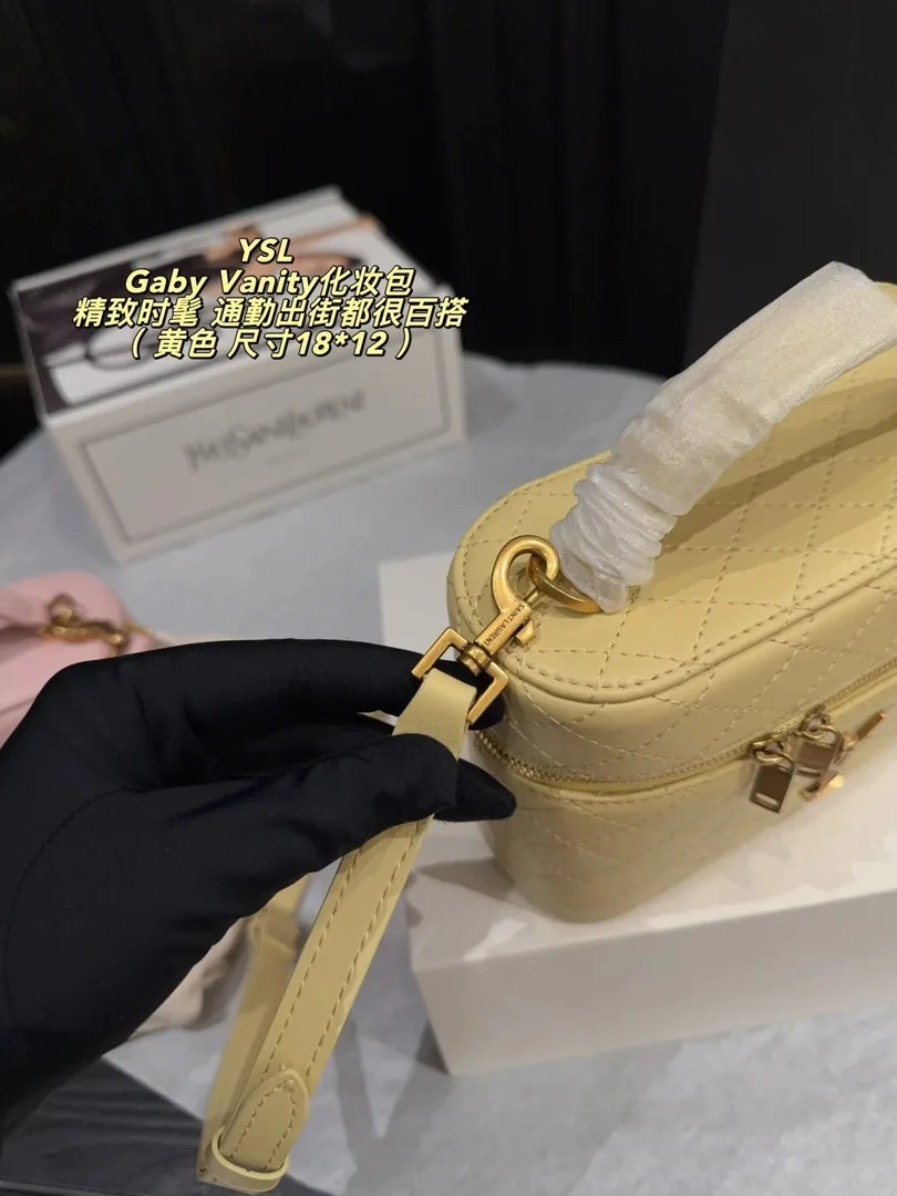 Saint Laurent Gaby Vanity Case Bag — Zdjęcie 5