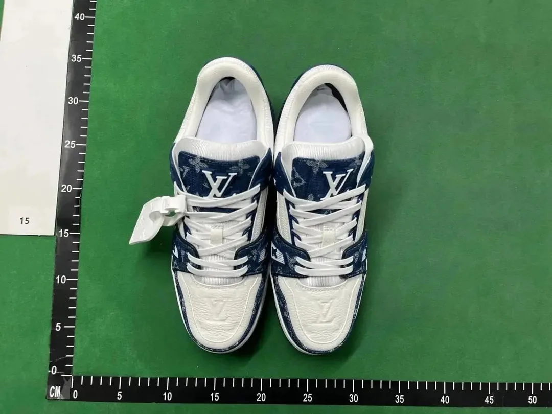 Louis Vuitton LV Trainer White Runners — photo 8